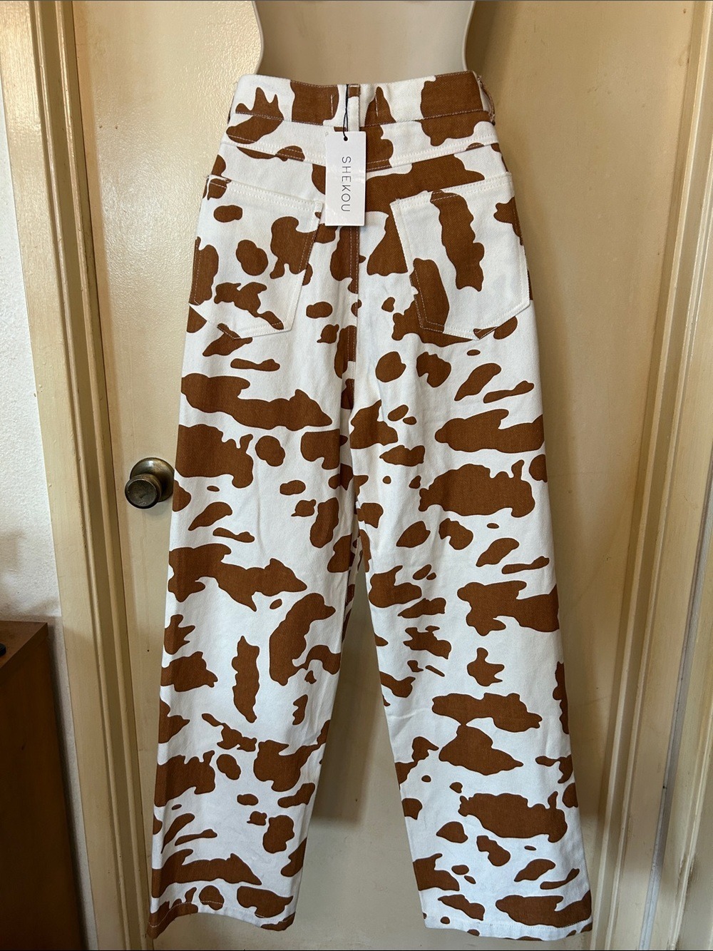Shekou High-Rise Wide Leg Cow-Print Jeans in Brown/White size XS - Picture 5 of 8